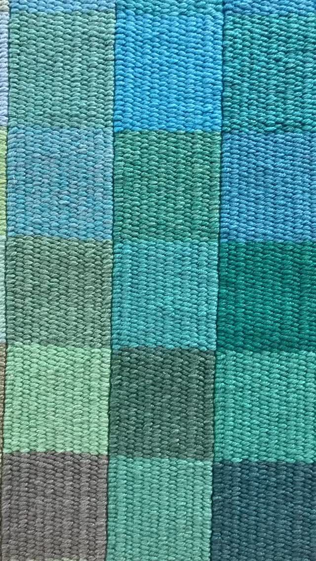 *
【特別展示期間】
好評展示中！～2026年3月31日（火）まで
大阪・関西万博で迎賓館を彩ったタペストリーを
東京ショールームにて特別展示しております。
現代美術家・川人 綾さんデザイン・監修のもと、
当社が制作・協賛したもので
1,800色に染め分けられた糸による
高さ200cm幅900cmのタペストリーは圧巻です。
東京ショールームのエントランスに
特別な存在感を与えています。
迎賓館は大阪・関西万博会期中、一般非公開だったため、
皆さまにご覧いただく貴重な機会となります。
ぜひこの機会にご覧ください。
 
★特別展のご見学は
予約無しでご見学いただけます
 
＊＊＊＊＊＊＊＊＊＊＊＊＊＊＊＊
 
■この投稿が参考になったら【 いいね 】お願いします！
 
■もう一度見返すなら【 保存 】がおススメです！
 
■他の投稿はこちらのプロフィールから
@ksc.showroom
 
＊＊＊＊＊＊＊＊＊＊＊＊＊＊＊＊
 
川島織物セルコン ショールームでは、
カーテン・ラグ・ビニル床タイル 等の
さまざなな商品サンプルをご覧いただけます。
 
ぜひ、ご来場お待ちしております！
 
 
※展示状況・休館日は各ショールームごとに
異なる場合がありますので、お問い合わせください。
 
＊＊＊＊＊＊＊＊＊＊＊＊＊＊＊＊
 
#川島織物セルコン
#川島織物セルコンショールーム
#川人綾
#大阪関西万博
#豊洲イベント
@ksc.showroom